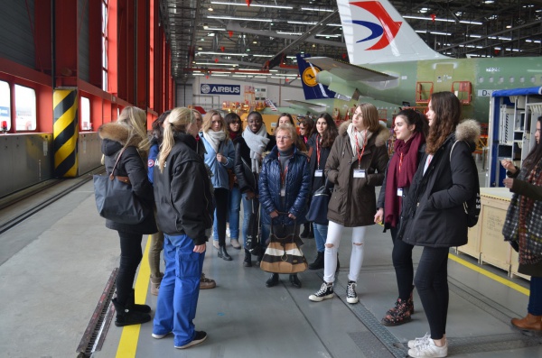 Girls on the Move week 2018 : WOMEN CAREERS & BUILDING AIRPLANES avec Airbus à Hambourg