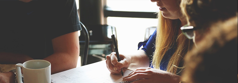 Elles bougent recrute pour renforcer son équipe. Découvrez nos offres d'emploi, de stage et d'alternance !
