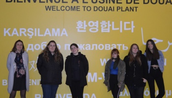 Visite du site Renault à Douai par 6 lycéennes 