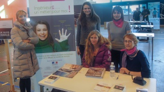 Les marraines de Midi-Pyrénées au forum des métiers de l'ENAC