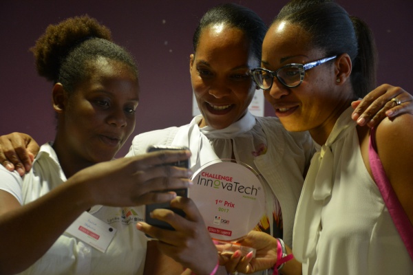 L'équipe vainqueur du Challenge InnovaTech 2017 en Martinique