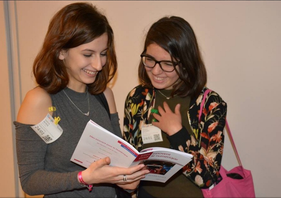 Témoignage de deux lycéennes sur la journée Elles Bougent pour le numérique