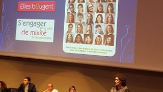 Inventeurs et Inventrices en herbe à la Finale Académique des Olympiades des Sciences de l'Ingénieur le 26 avril au CEA/ Minatec à Grenoble. 