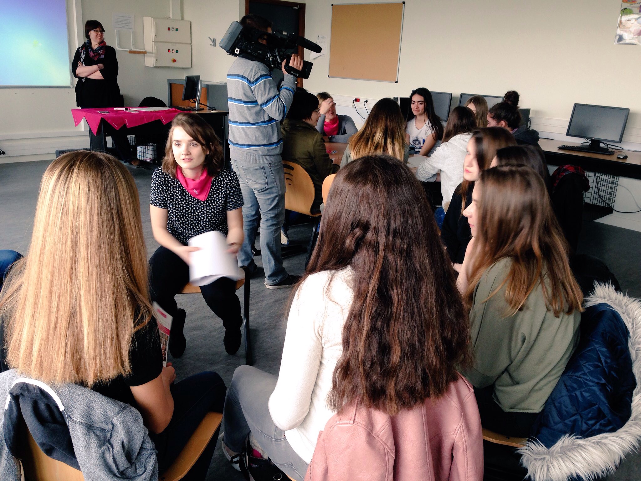 Exemple d'intervention de marraines Elles Bougent dans un collège du Vald'Oise