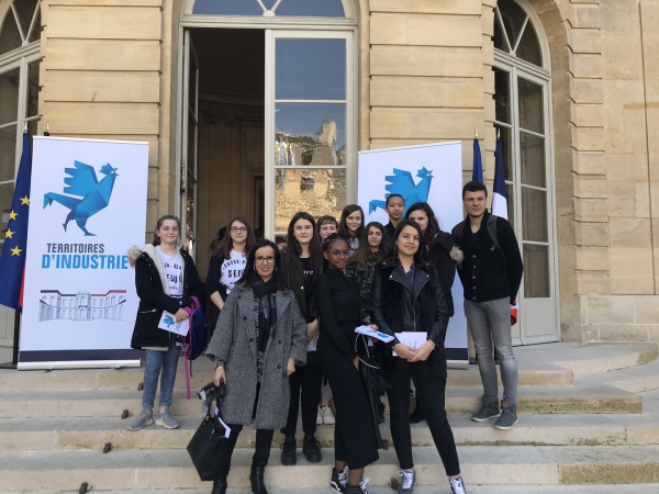Semaine de l'Industrie 2019 : visite de Matignon avec des collégiennes du val d'oise