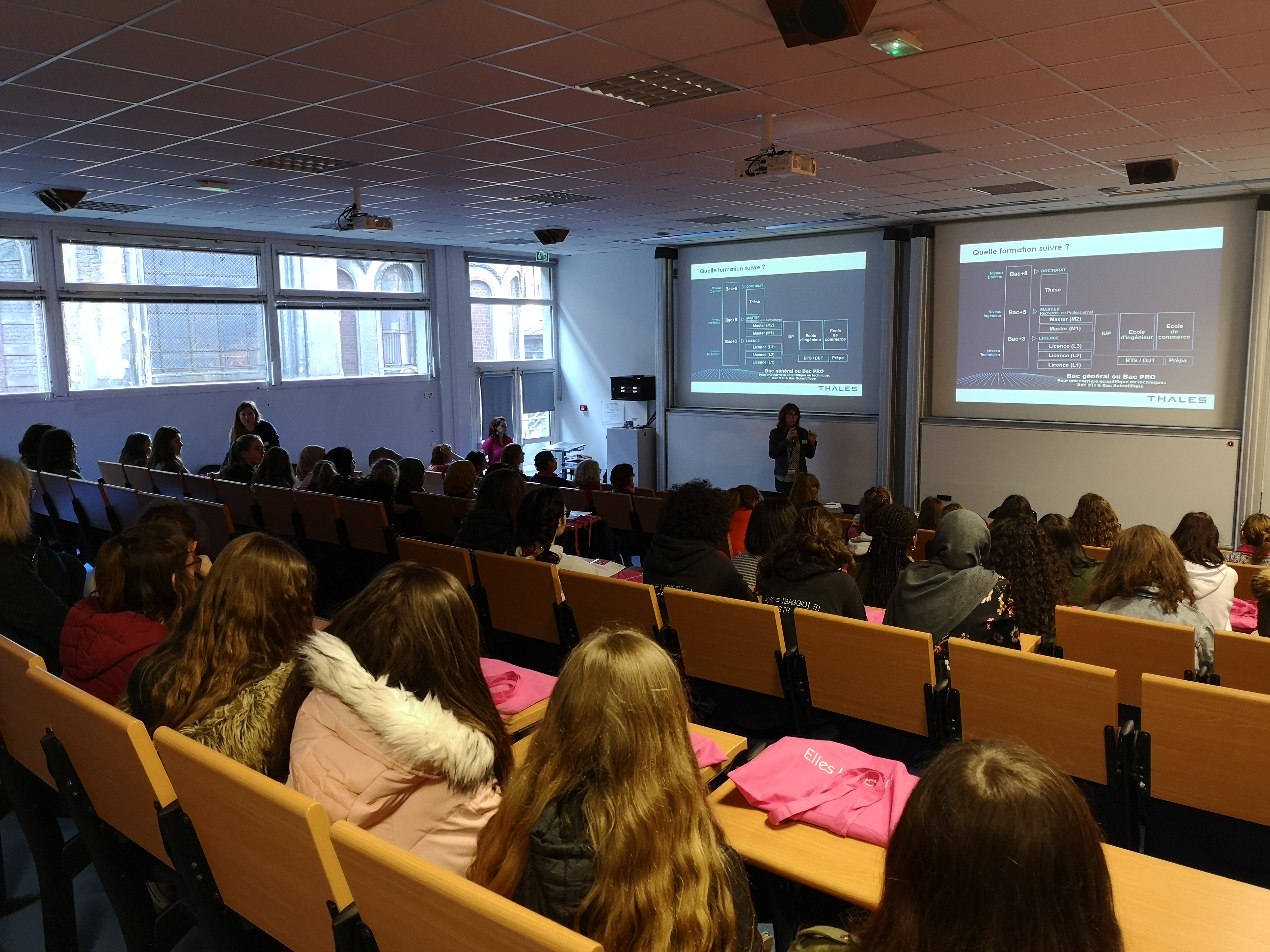 60 jeunes filles découvrent les métiers du Numérique à Lille