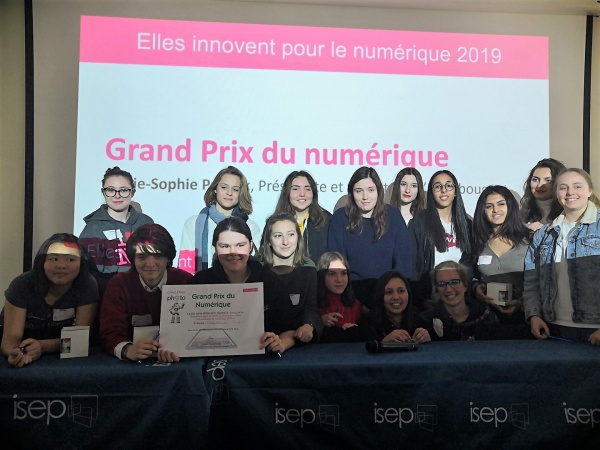 Grand Prix du Numérique lors de la journée Elles innovent pour le Numérique en Ile-de-France avec l'équipe Marie-Paule Cani et la visite chez Netatmo