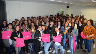 Plus de 70 jeunes filles mobilisées aux métiers du numérique en PACA