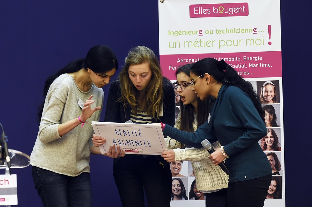 Finale du Challenge InnovaTech© 2019 : 15 équipes - 90 participantes