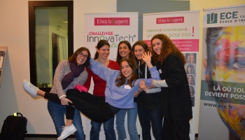 InnovaTech 2019 Centre Val-de-Loire 2019 : l'équipe bleue pour le projet Locaux Room Centre