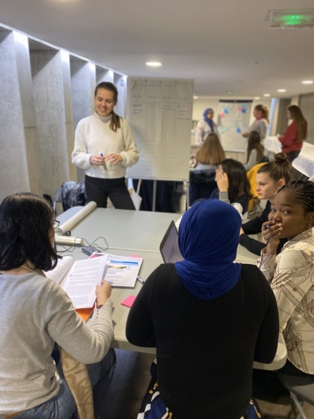 InnovaTech 2019 Centre Val-de-Loire 2019 : l'équipe bleue pour le projet Locaux Room Centre