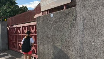 Ellesbougent au Collège Louise Tehea Carlson Papeete le 6 Juin