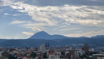Afterwork en Auvergne!! un bon moment de convivialité avec vue sur la chaine des puys