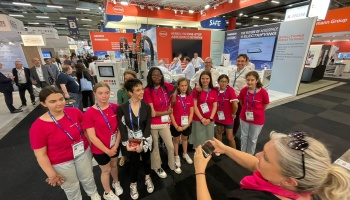 Une Journée Inspirante au Salon du Bourget pour nos collégiennes Vichyssoises