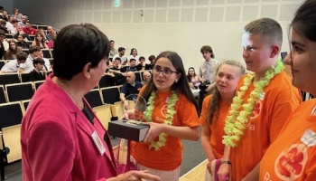 Deux trophées Elles Bougent remis à la finale académique Nancy-Metz de Course en Cours