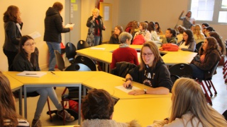 Journée Les Filles et les Sciences au Lycée Raoul Follereau de Nevers avec Elles Bougent Centre Val-de-Loire