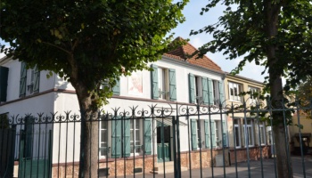Elles bougent en primaire - Ecole Jean Paul II - CE2 Picasso
