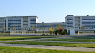Lycée Polyvalent Robert Garnier - La Ferte Bernard Cedex